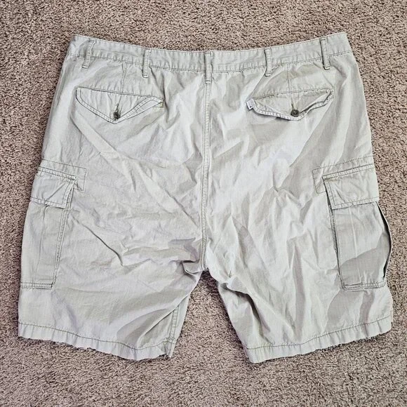 Levis Ripstop Cargo Shorts Mens W42 Khaki Beige Utility 9" Inseam READ - Picture 2 of 12
